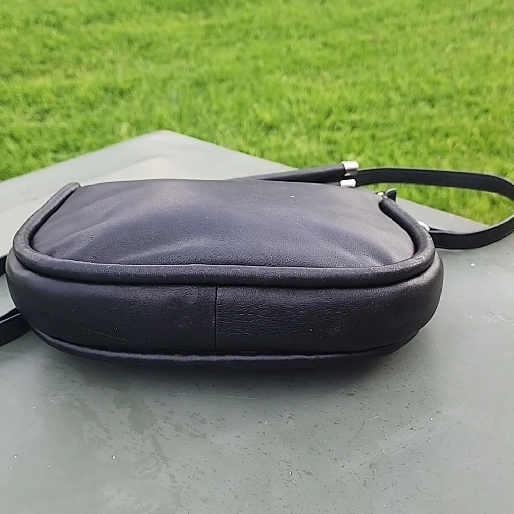 Vincent Camuto The Basha Black Leather Crossbody/ Shoulder Bag